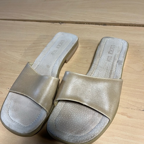 Designer sanders 3 pair new with tags bundle - Picture 2 of 12